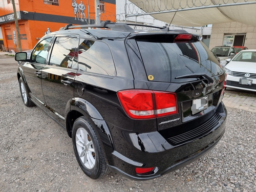 Imagen 7 de 15 de Dodge Journey 2015 2.4 Sxt 7 Pasajeros Plus Mt