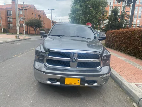 Dodge Ram 5.7 1500 Slt 4x2