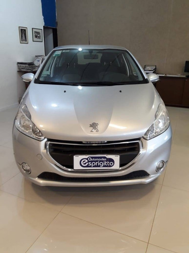Peugeot 208 1.5 Allure Nafta Manual