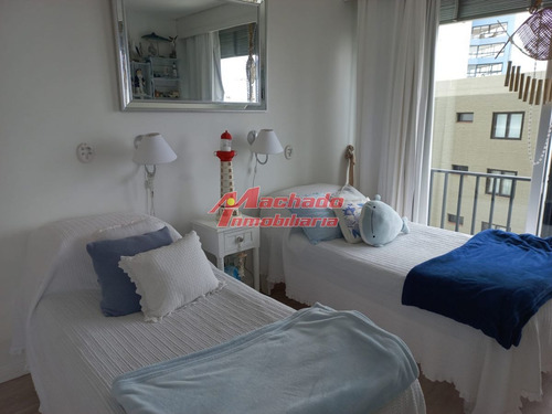 Imagen 14 de 23 de Venta De Apartamento De Tres Dormitorios En Punta Del Este