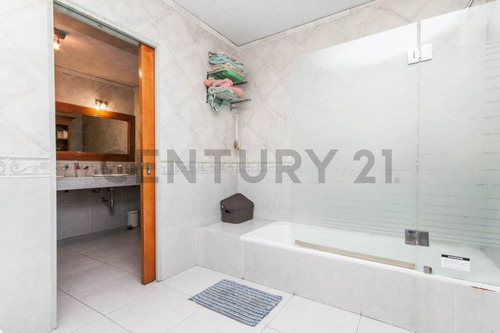 Venta De Casa 5 Ambientes En Lanús Este