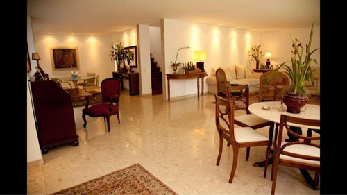 Linda Casa Em São Conrado