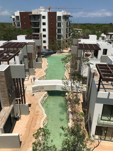 Imagen 2 de 18 de Departamento En Venta Playa Del Carmen