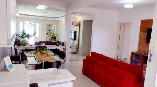 Imagem 2 de 17 de Casa Com Piscina Na Vila Rosália *abaixo Do Preço De Mercado* - Com Churrasqueira, Forno De Pizza E Fogão A Lenha - Ca0065