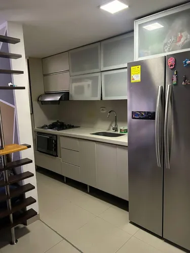 Vendo Apartamento Super Lindo, En La Parte Baja De La Loma De Los Bernal
