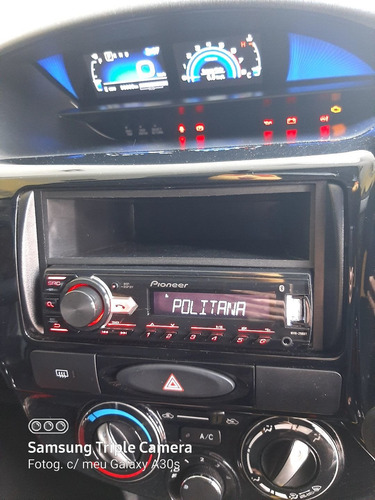 Imagem 3 de 7 de Toyota Etios 2018 1.3 16v X Aut. 5p