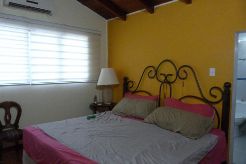 Imagen 22 de 28 de Casa Quinta De 2 Niveles. Muy Cerca Del Ávila Parte Alta Sebucán De Oportunidad