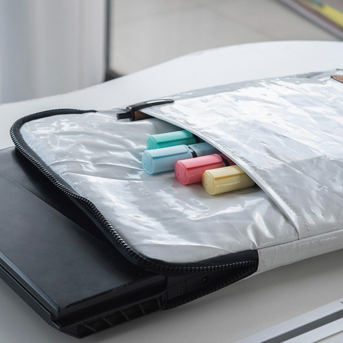 Imagen 4 de 10 de Porta Notebook Funda Estuche Impermeable Resistente Urbana