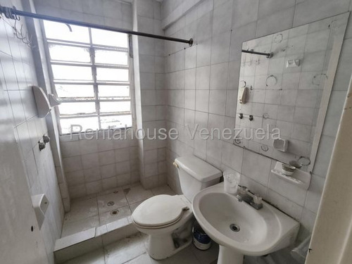 Yj Apto Altamira Confortable Apartamento Para Su Remodelación, Con Gran Potencial
