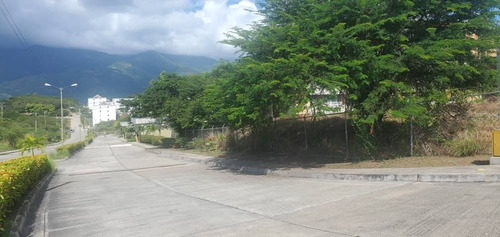 Terreno 15000 M2 Carr. Nacional Guarenas-guatire