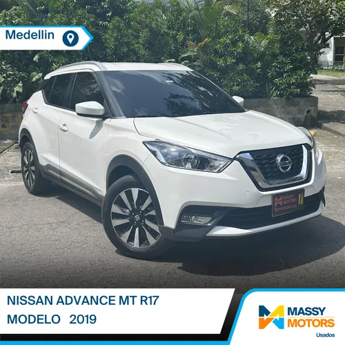 Nissan Kicks ADVANCE MT R17