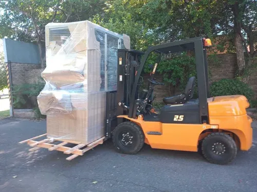 Alquiler Autoelevador 2500kgs
