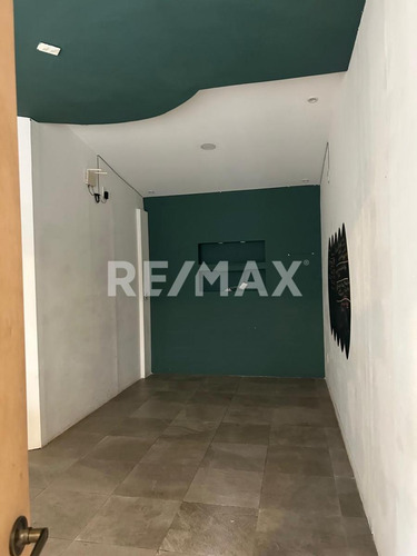 Local En Renta En Pabellón Asunción, Metepec