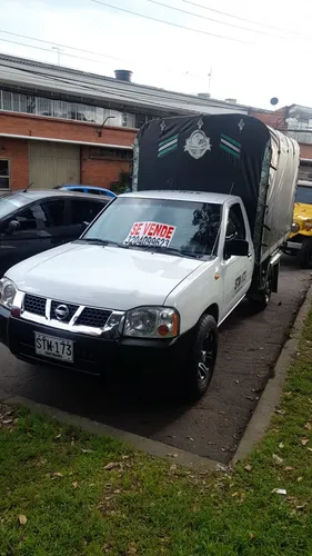 Color : Blanco. Combustible:gasolina 4x4