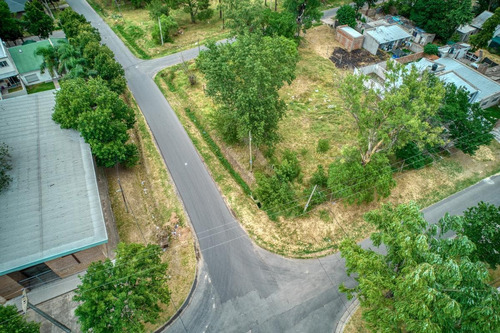 Imagen 5 de 6 de Lote Parquizado En Esquina De 30x30 En Fisherton A 1 Cuadra De La Ruta 9