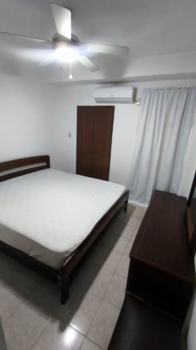 Alquiler Apartamento En El Bosque, Residencias Vista Al Bosque, Valencia. Amoblado. Lm.p