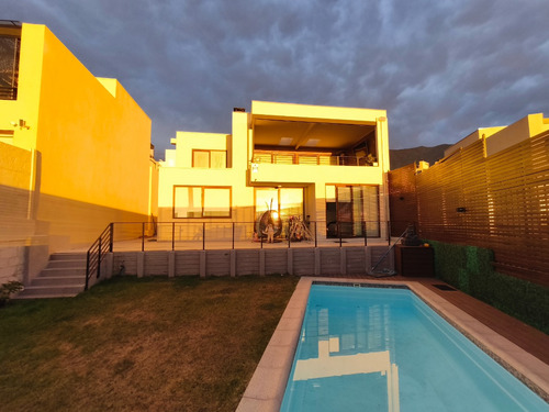 Se Vende Espectacular Casa Mediteranea Aislada