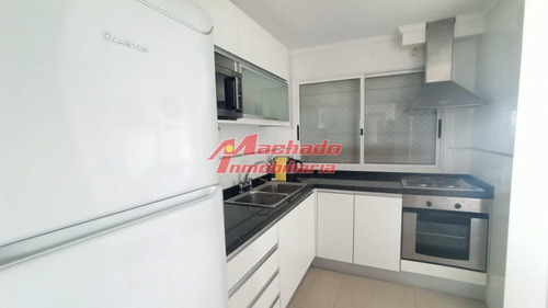 Imagen 6 de 14 de Venta De Apartamento De Tres Dormitorios En Punta Del Este