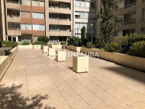 Departamento En Venta De 2 Dorm. En Santiago