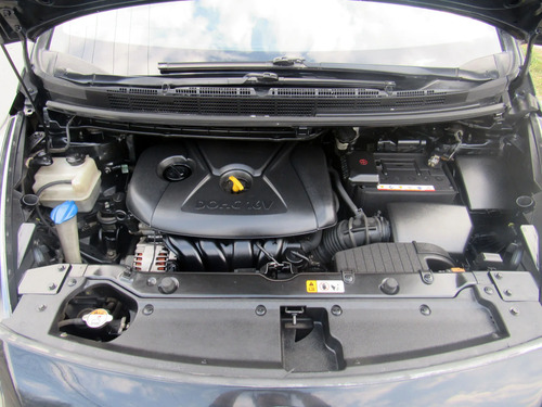 Kia Carens 2.0 Suv Ex