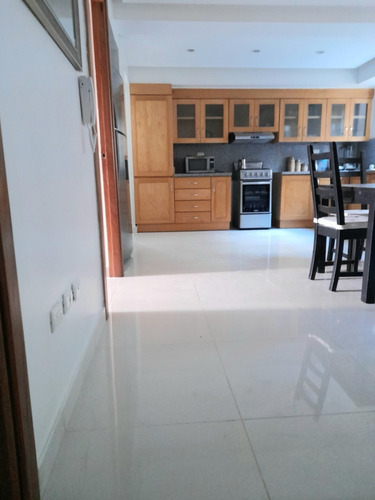 Imagen 5 de 7 de Apartamento Con Excelente Ubicación En La Zona Universitaria