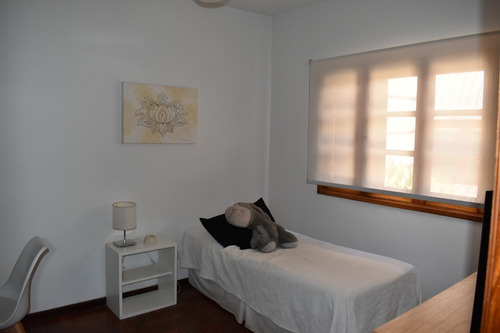Casa Con Pileta A 100 Mts Del Cordoba Shopping Center