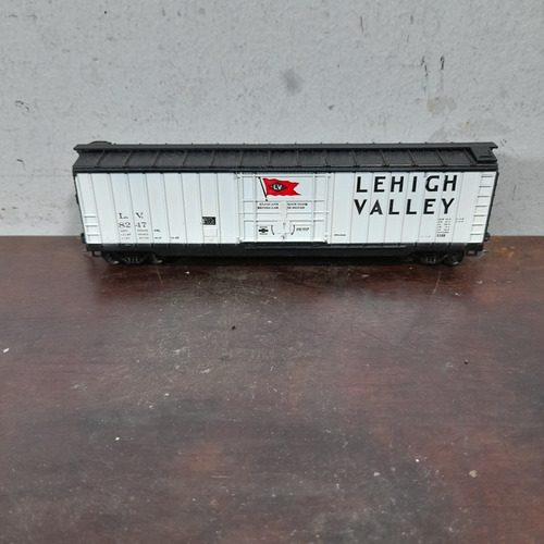 Imagem 3 de 10 de Escala Ho Vagão Lehigh Valley 8247 Plástico Assoalho Metal