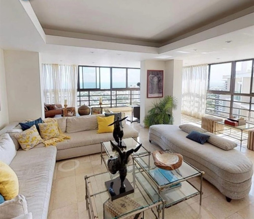 Excelente Penthouse En Venta, 3 Habitaciones, La Julia, Piscina, Gym, Cancha Tenis