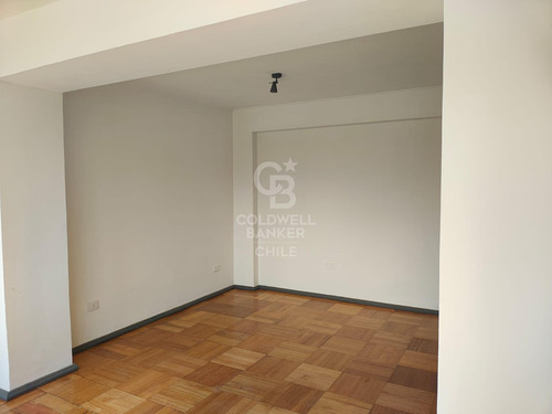 Departamento Remodelado Con Excelente Ubicación .