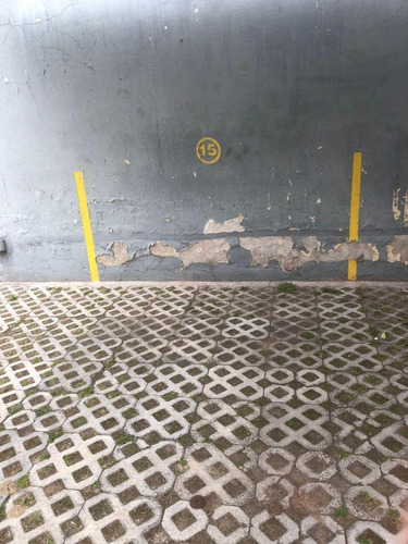 Imagen 4 de 7 de Espacio Guarda Coches Venta Villa Del Parque