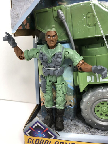 Jeep Militar Con Soldado Accesorios Articulado Escala Gijoe