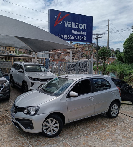 Toyota Etios 1.5 X PLUS 16V FLEX 4P AUTOMÁTICO