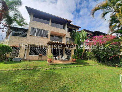 Bello Townhouse En Venta Ubicado En La Tahona 25-15574