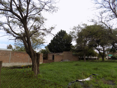 Casa Quinta, De 4 Hectareas Con 2 Viviendas Con Cochera, Deposito, Parque Y Parrilla