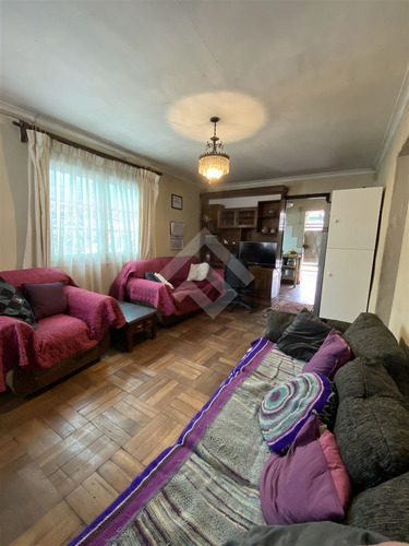 Gran Terreno Casa En Venta De 4 Dorm. En La Cisterna