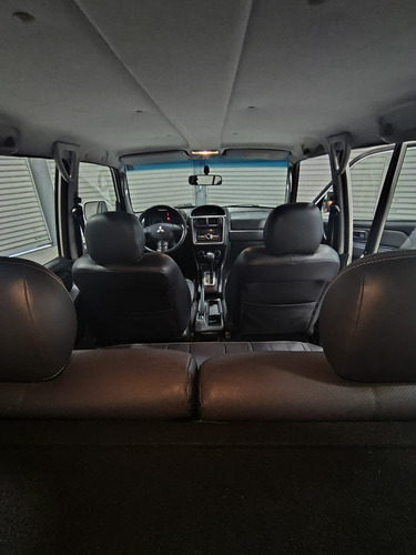 Mitsubishi Pajero TR4 2.0 4x2 Flex Aut. 5p