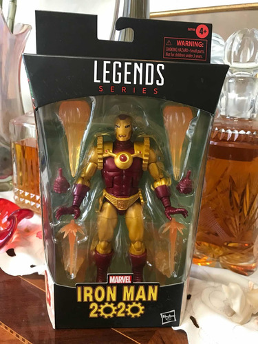 Iron Man 2020 . Marvel Legends