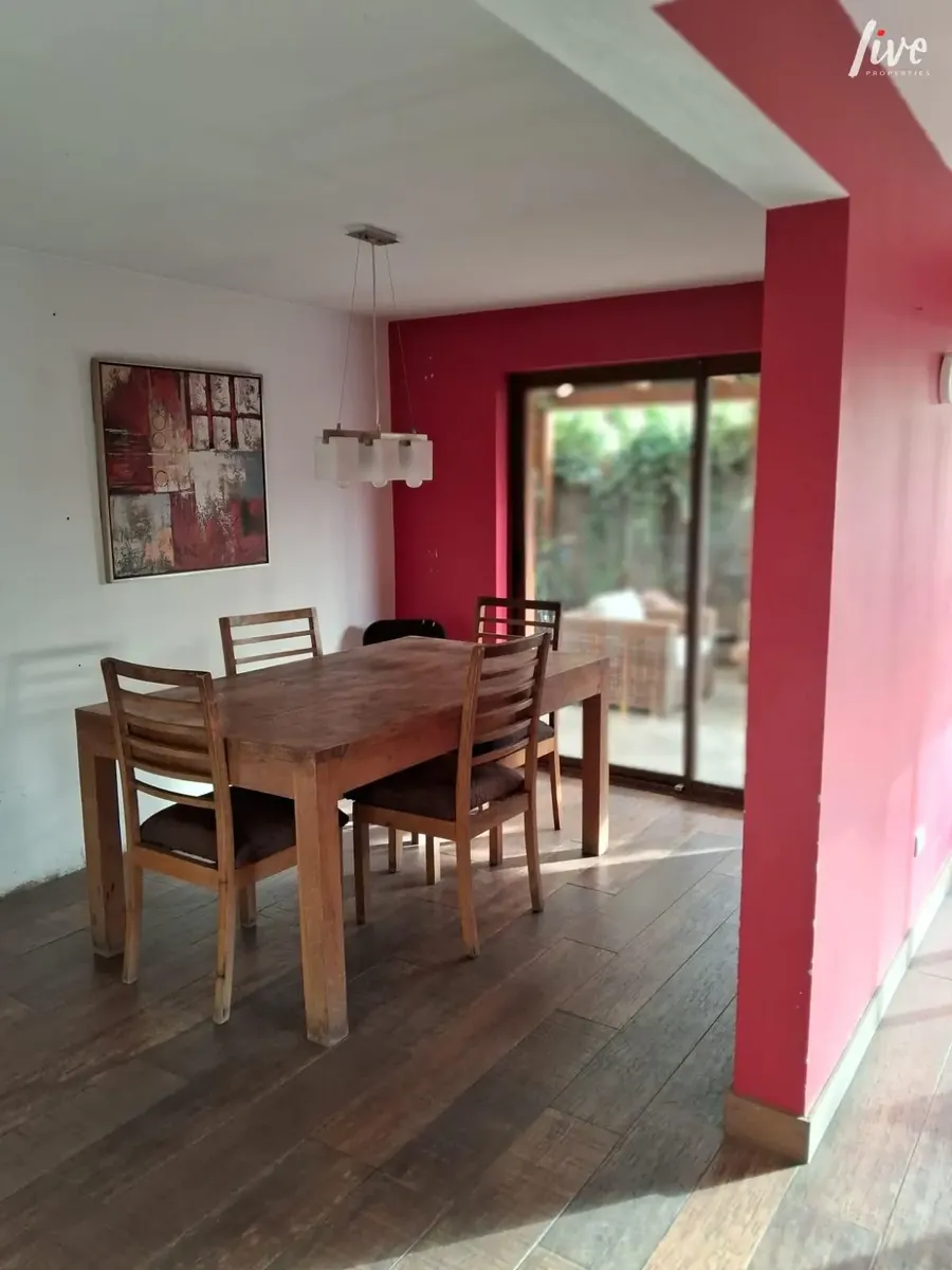 Imagen 4 de 12 de Casa En Venta En Las Condes Con Piscina