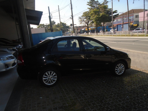 Imagem 2 de 13 de Etios 1.5 Xls Super Novo Ano 2015