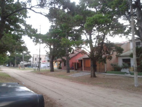 Imagen 5 de 6 de En Este Lote Podes Construir Tu Casa De La Costa. Llamame Ahora.