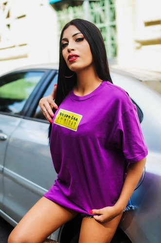 Imagem 3 de 3 de Camiseta Respeita As Mina Zero Lifestyle
