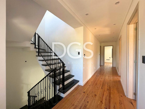 Casa En Venta En Saint Thomas Oeste Este