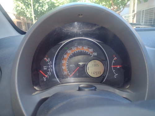 Imagen 2 de 10 de Fiat Uno 2013 1.4 Attractive