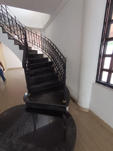 (hl28) Vendo Hermosa Casa En Colinas De Guataparo