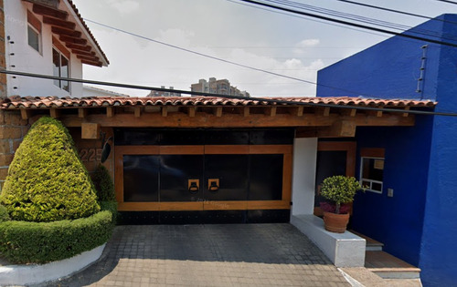 Casa En Venta. Calle Prolongación Hidalgo, Manzanastitla, Cuajimalpa, Cdmx.