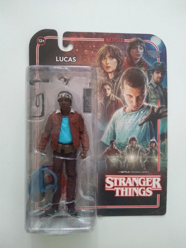 Stranger Things: Lucas - Oficial Mcfarlane Toys