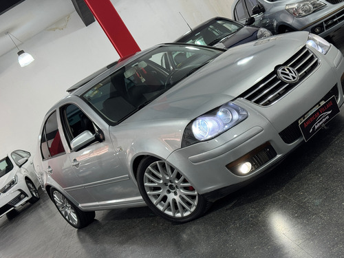 Volkswagen Bora 1.8 Highline T 180cv Cuero