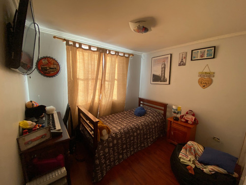 Se Vente Amplia Casa Familiar 7d,4e,3b, Ciudad Del Este