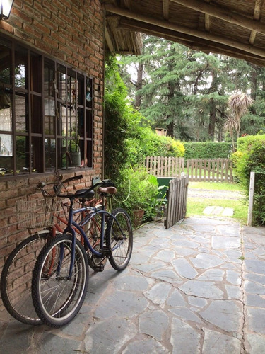 Casa Chalet En Venta Barrio Privado Ubicado En Escobar, Escobar