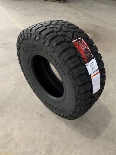 Pneu Aro 17 35X12.50R17 Venom Power R/T 10PR 121Q Design Agressivo Estilo Off-Road Alta Performance Ideal Para SUV e 4x4 Excelente Tração e Estabilidade em Todos Terrenos
